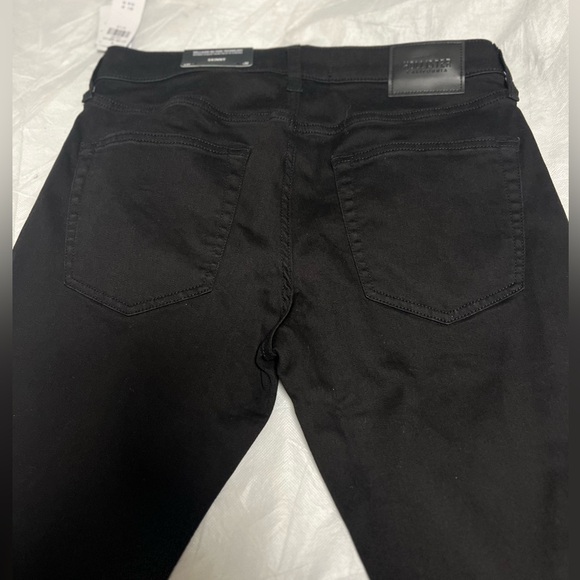 Hollister Black No Fade Skinny Jeans - Picture 5 of 6